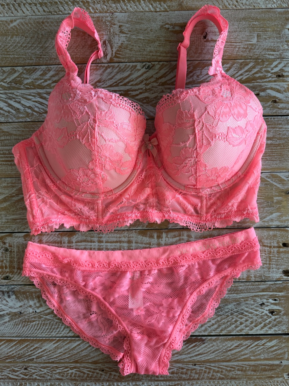💖 Victoria’s Secret Lined Demi Bra & Matching Underwear Set 💖 ~Size 36C / Med